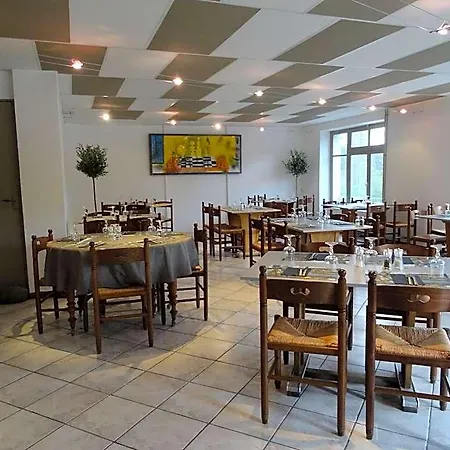 Hotel Restaurant Du Pêcheur Lavoûte-Chilhac